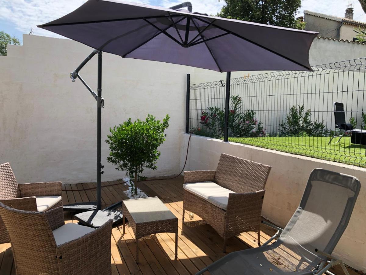 Gite Climatise Avec Piscine Sur Les Hauteurs De Bollène Exterior foto